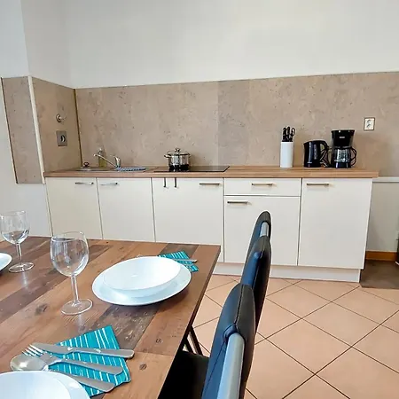 Moderne 3 * Solingen